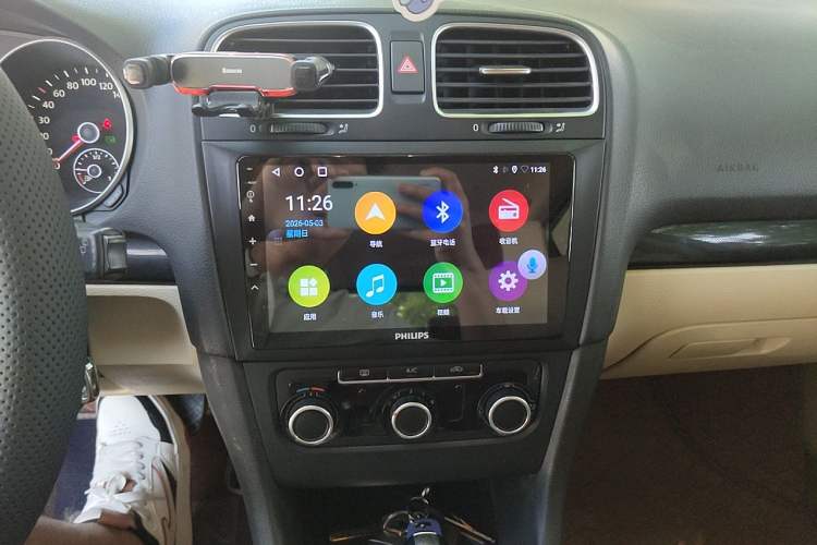 Used Volkswagen Golf 2012 1.6L Automatic Comfort Model Audio And AC Panel