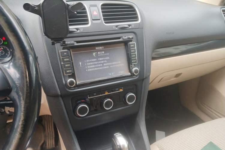 Used Volkswagen Golf 2012 1.4 TSI Automatic Comfort Edition Audio And AC Panel