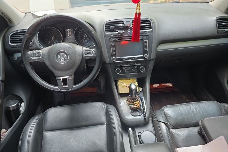 Used Volkswagen Golf 2012 1.4TSI Automatic Luxury Edition Center Console
