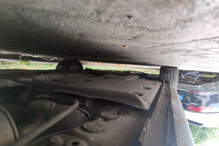 Used Volkswagen Golf 2012 1.6 Manual Comfort Edition Chassis Rear Left