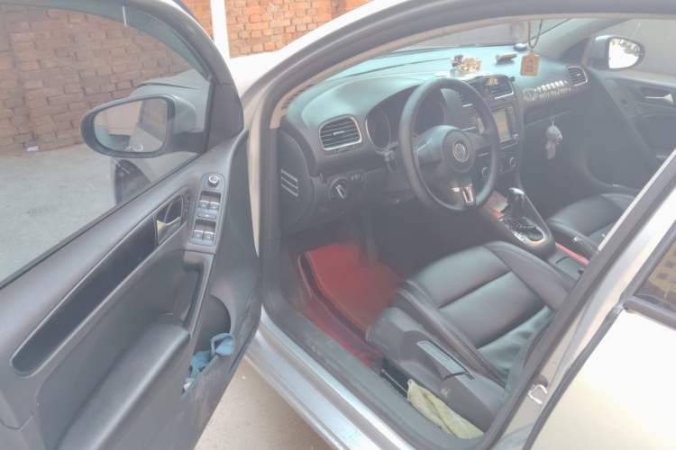 Used Volkswagen Golf 2012 1.4 TSI Automatic Comfort Edition Driver Seat