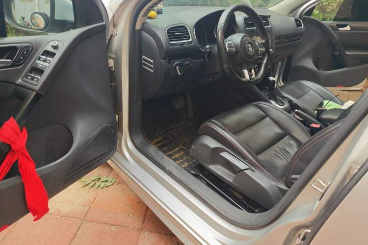 Used Volkswagen Golf 2012 1.6L Automatic Comfort Model Driver Seat