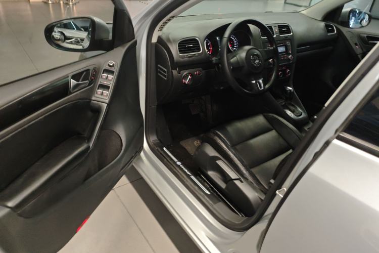 Used Volkswagen Golf 2012 1.6L Automatic Comfort Model Driver Seat