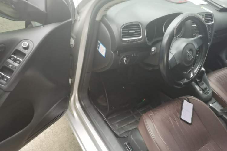 Used Volkswagen Golf 2012 1.6L Automatic Comfort Model Driver Seat