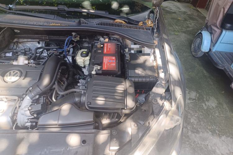Used Volkswagen Golf 2012 1.4TSI Automatic Luxury Edition Engine Bay Left