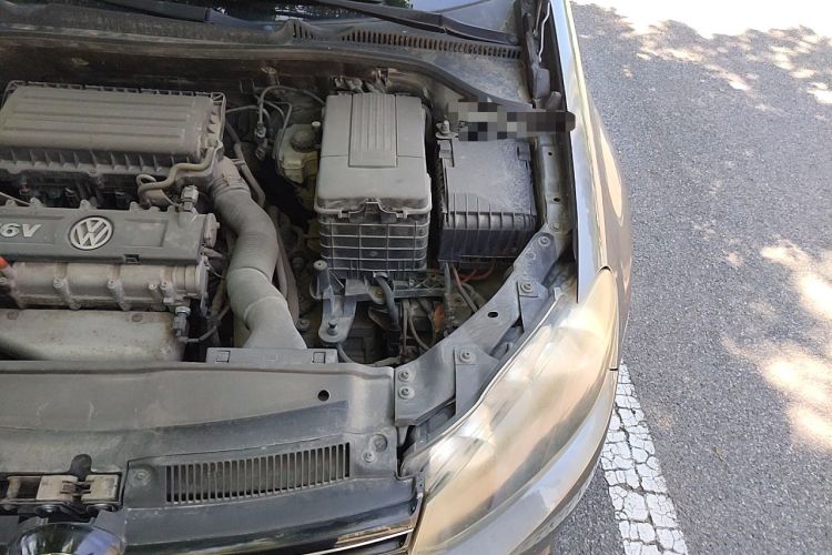 Used Volkswagen Golf 2012 1.6L Automatic Comfort Model Engine Bay Left