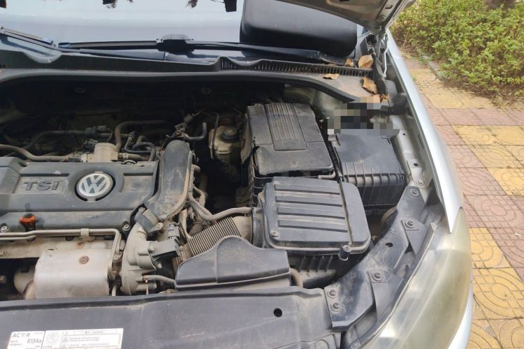 Used Volkswagen Golf 2012 1.4 TSI Automatic Comfort Edition Engine Bay Left