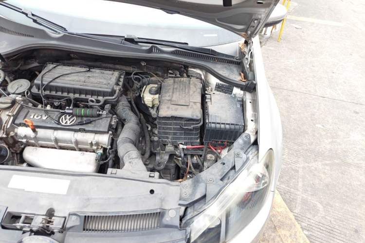 Used Volkswagen Golf 2012 1.6L Automatic Comfort Model Engine Bay Left