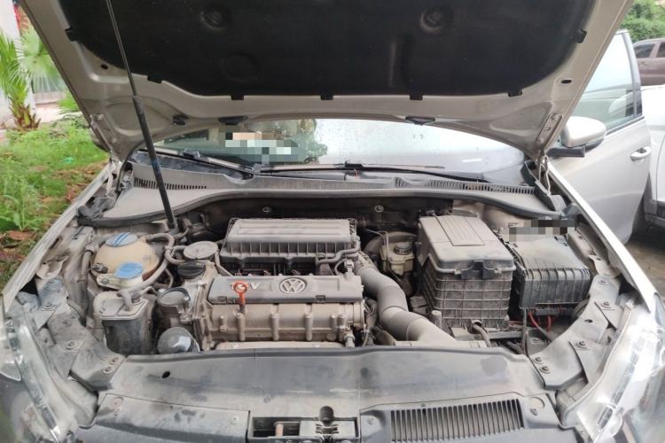 Used Volkswagen Golf 2012 1.6 Manual Comfort Edition Engine Bay