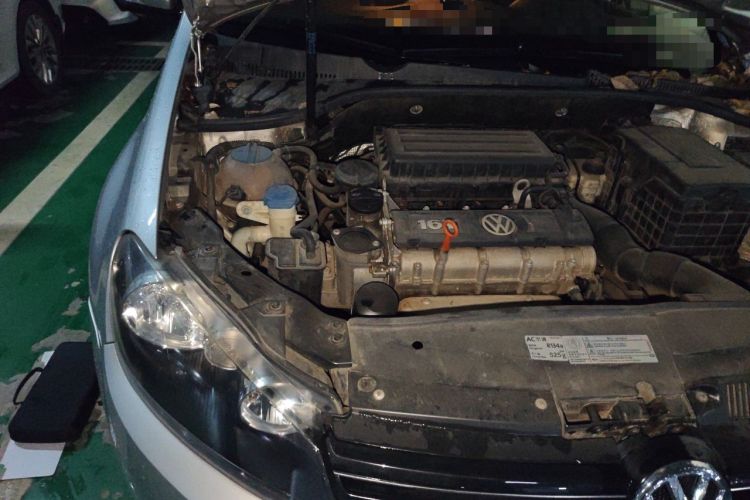 Used Volkswagen Golf 2012 1.6L Automatic Comfort Model Engine Bay Right