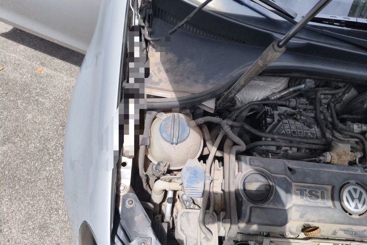 Used Volkswagen Golf 2012 1.4 TSI Manual Comfort Edition Engine Bay Right