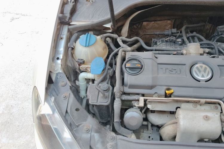 Used Volkswagen Golf 2012 1.4 TSI Automatic Comfort Edition Engine Bay Right