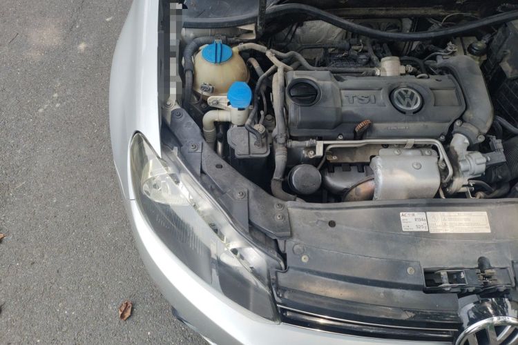 Used Volkswagen Golf 2012 1.4 TSI Automatic Comfort Edition Engine Bay Right