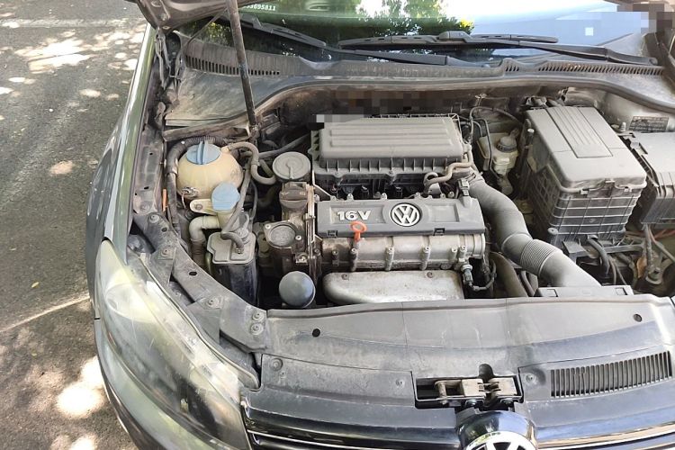 Used Volkswagen Golf 2012 1.6L Automatic Comfort Model Engine Bay Right