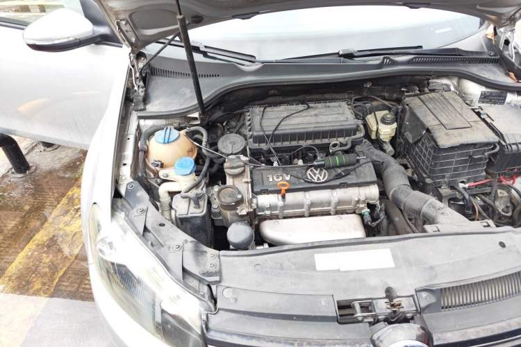 Used Volkswagen Golf 2012 1.6L Automatic Comfort Model Engine Bay Right