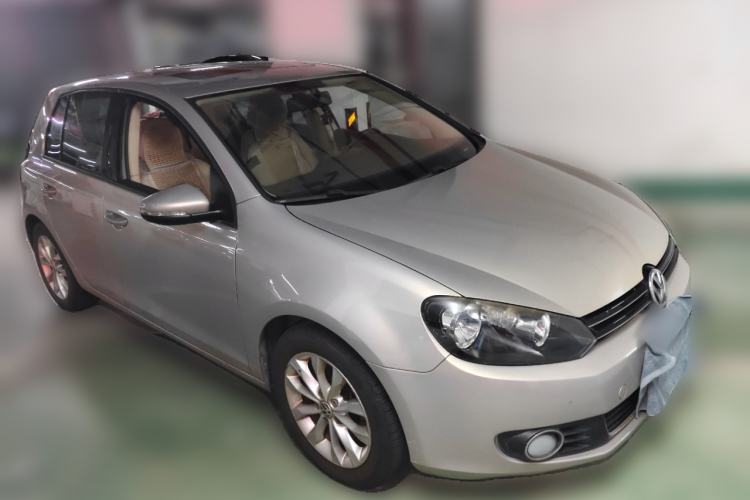 Used Volkswagen Golf 2012 1.4 TSI Automatic Comfort Edition Front Right 45 Deg