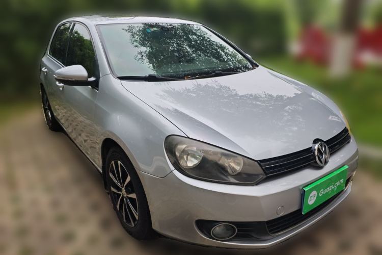 Used Volkswagen Golf 2012 1.4TSI Automatic Luxury Edition Front Right 45 Deg