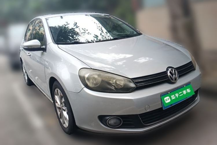 Used Volkswagen Golf 2012 1.6L Automatic Comfort Model Front Right 45 Deg