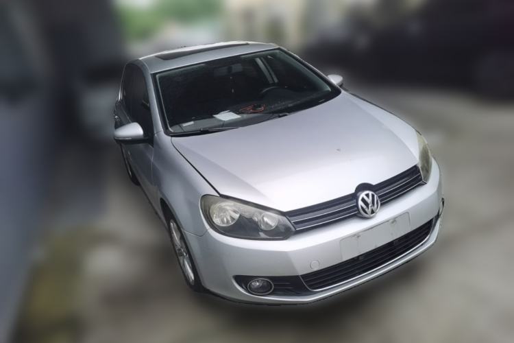 Used Volkswagen Golf 2012 1.6L Automatic Comfort Model Front Right 45 Deg
