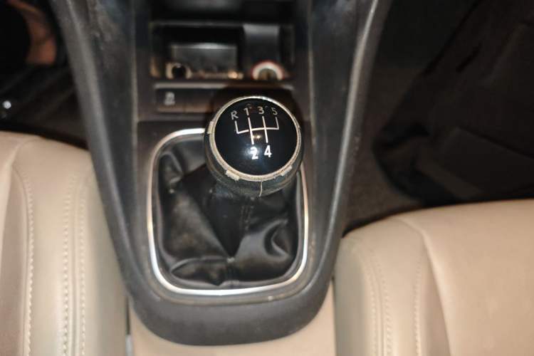 Used Volkswagen Golf 2012 1.4 TSI Manual Comfort Edition Gear Lever