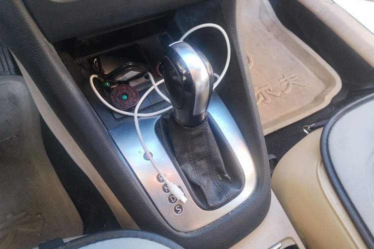 Used Volkswagen Golf 2012 1.6L Automatic Comfort Model Gear Lever