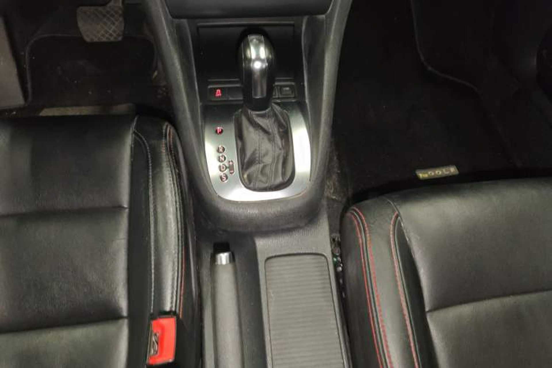 Used Volkswagen Golf 2012 1.6L Automatic Comfort Model Gear Lever