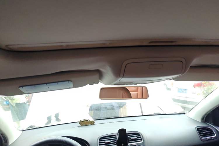 Used Volkswagen Golf 2012 1.6L Automatic Comfort Model Headliner