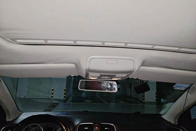 Used Volkswagen Golf 2012 1.6L Automatic Comfort Model Headliner