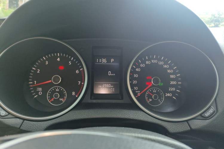 Used Volkswagen Golf 2012 1.4 TSI Automatic Comfort Edition Instrument Cluster