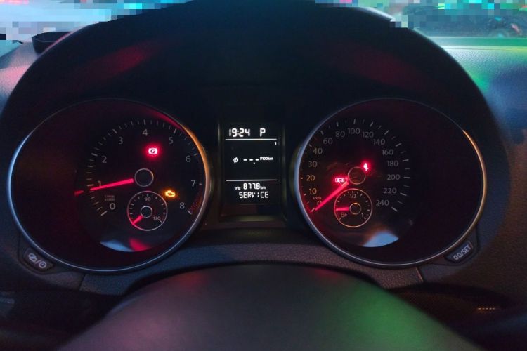 Used Volkswagen Golf 2012 1.6L Automatic Comfort Model Instrument Cluster