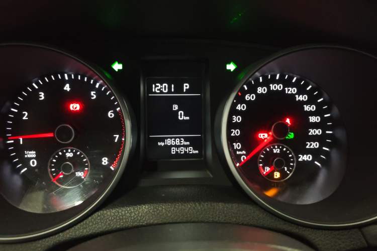 Used Volkswagen Golf 2012 1.6L Automatic Comfort Model Instrument Cluster