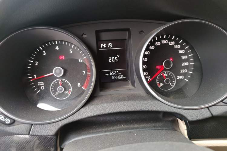 Used Volkswagen Golf 2012 1.6 Manual Comfort Edition Instrument Cluster