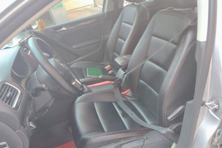 Used Volkswagen Golf 2012 1.4 TSI Automatic Comfort Edition Left Front Seat