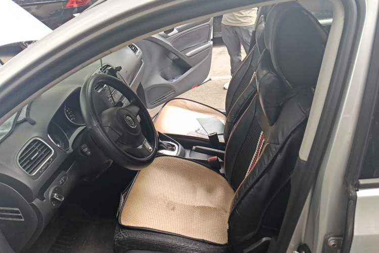 Used Volkswagen Golf 2012 1.6L Automatic Comfort Model Left Front Seat