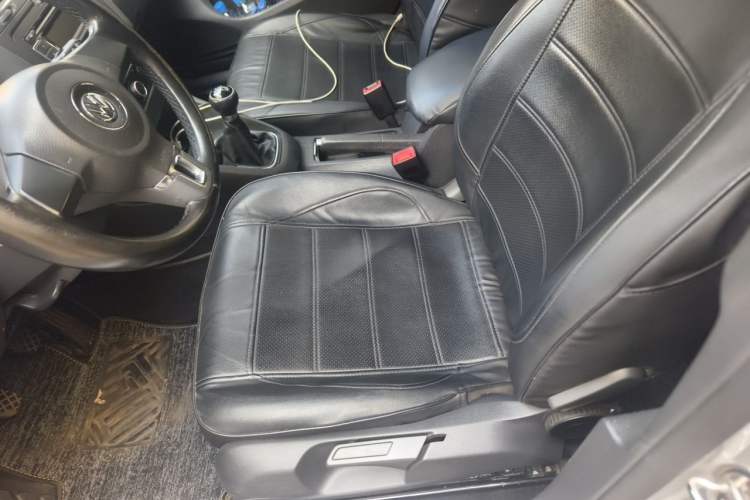 Used Volkswagen Golf 2012 1.6 Manual Comfort Edition Left Front Seat