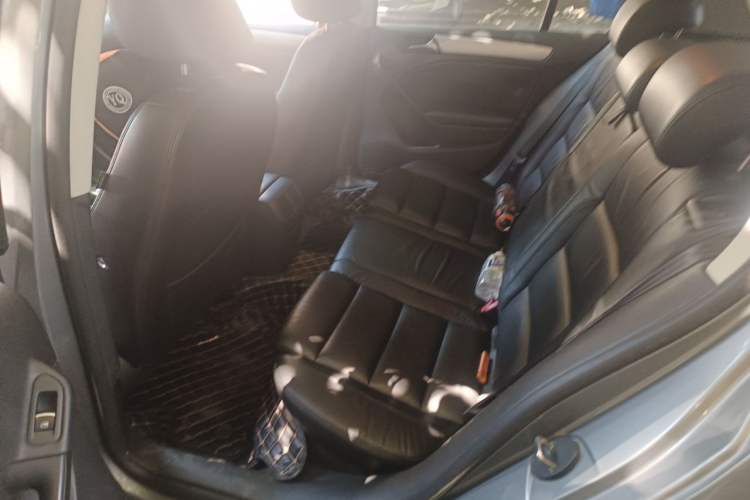 Used Volkswagen Golf 2012 1.4TSI Automatic Luxury Edition Left Rear Seat