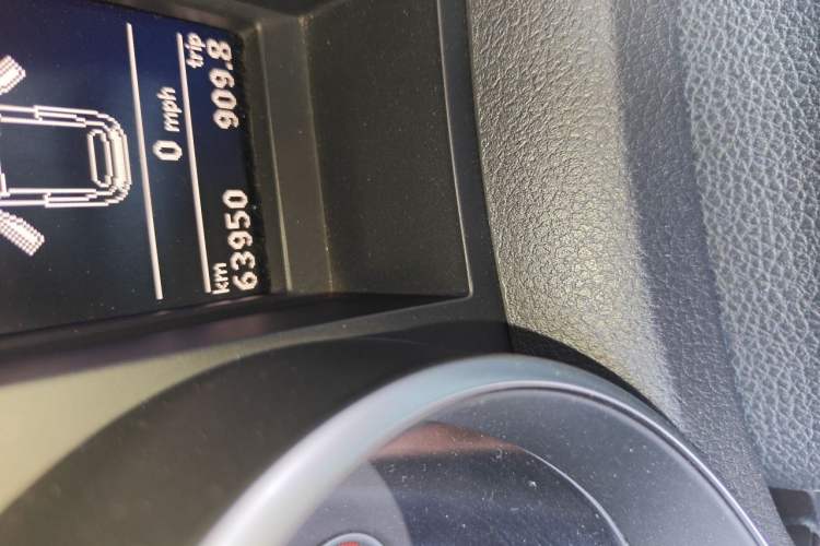 Used Volkswagen Golf 2012 1.4TSI Luxury Convertible Edition Odometer Close Up