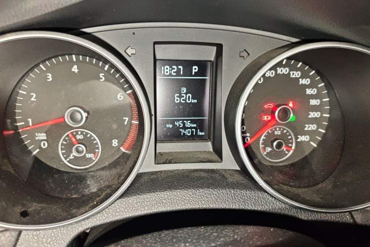 Used Volkswagen Golf 2012 1.6L Automatic Comfort Model Odometer Close Up
