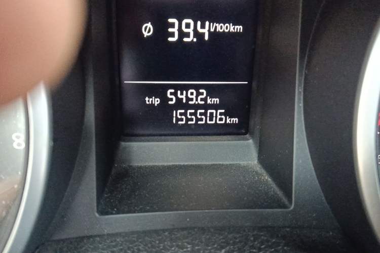 Used Volkswagen Golf 2012 1.6L Automatic Comfort Model Odometer Close Up