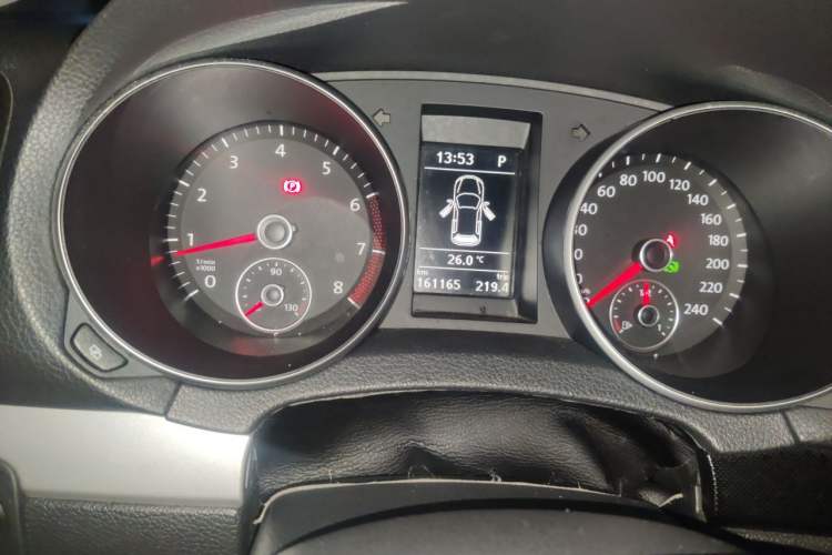 Used Volkswagen Golf 2012 1.4 TSI BlueMotion Edition Odometer Close Up