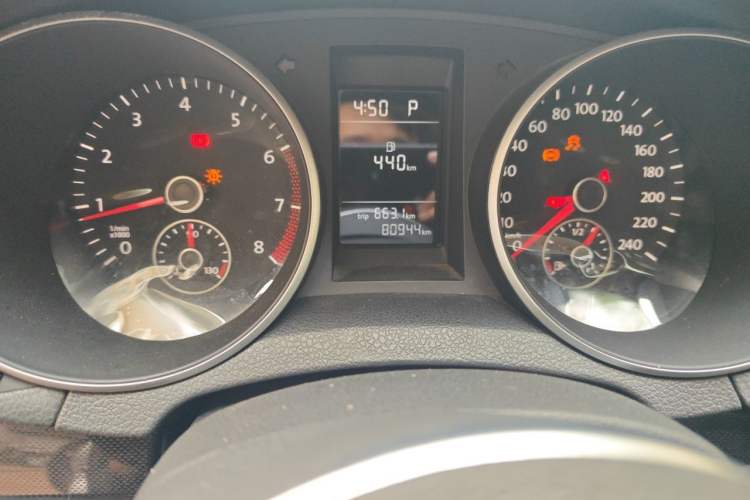 Used Volkswagen Golf 2012 1.6L Automatic Comfort Model Odometer Close Up