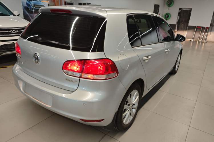 Used Volkswagen Golf 2012 1.6L Automatic Comfort Model Rear Right 45 Deg