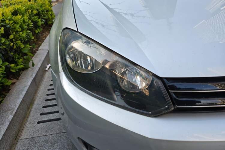 Used Volkswagen Golf 2012 1.4TSI Automatic Luxury Edition Right Front Headlight