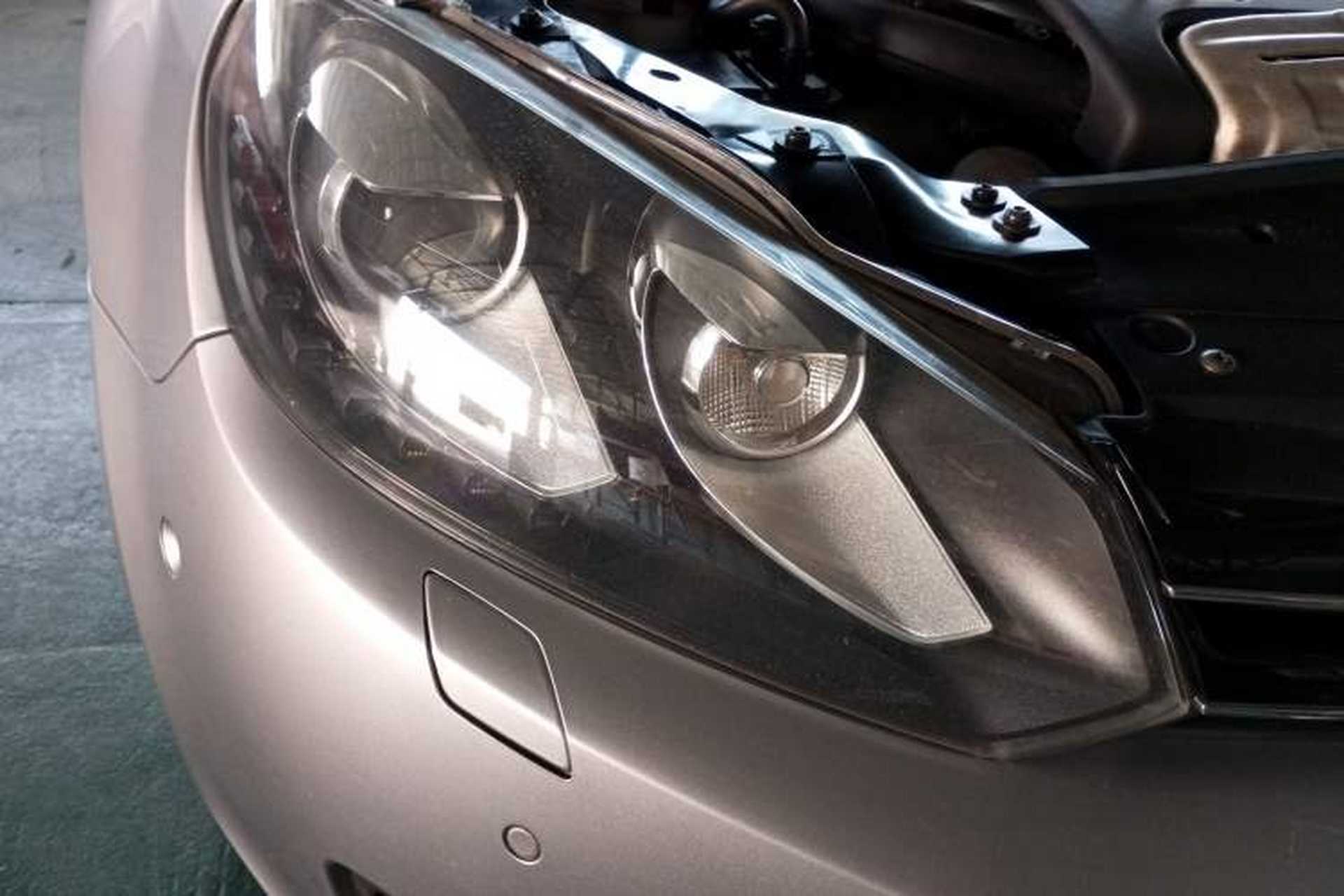 Used Volkswagen Golf 2012 1.4TSI Luxury Convertible Edition Right Front Headlight