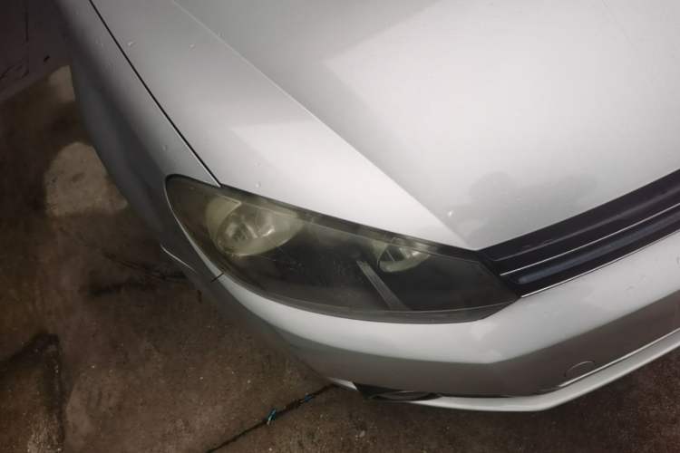 Used Volkswagen Golf 2012 1.6L Automatic Comfort Model Right Front Headlight