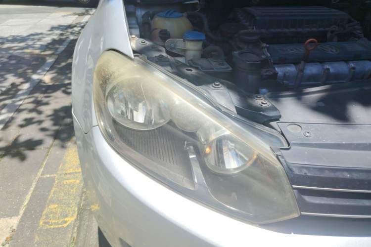 Used Volkswagen Golf 2012 1.6L Automatic Fashion Model Right Front Headlight