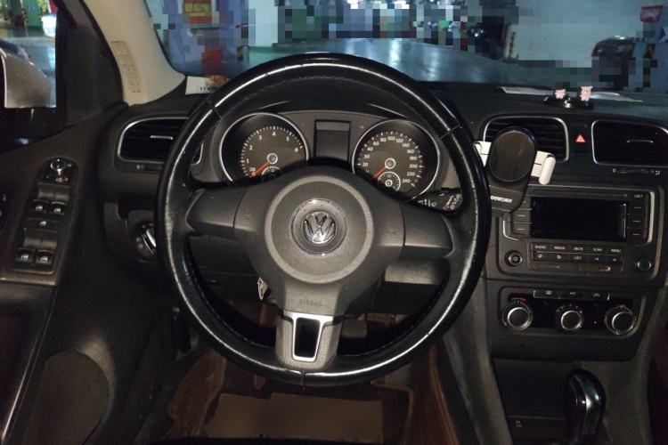 Used Volkswagen Golf 2012 1.6L Automatic Comfort Model Steering Wheel