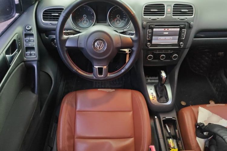 Used Volkswagen Golf 2012 1.6L Automatic Comfort Model Steering Wheel