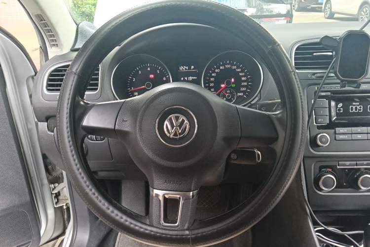 Used Volkswagen Golf 2012 1.6L Automatic Comfort Model Steering Wheel
