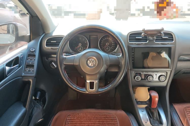 Used Volkswagen Golf 2012 1.6L Automatic Comfort Model Steering Wheel